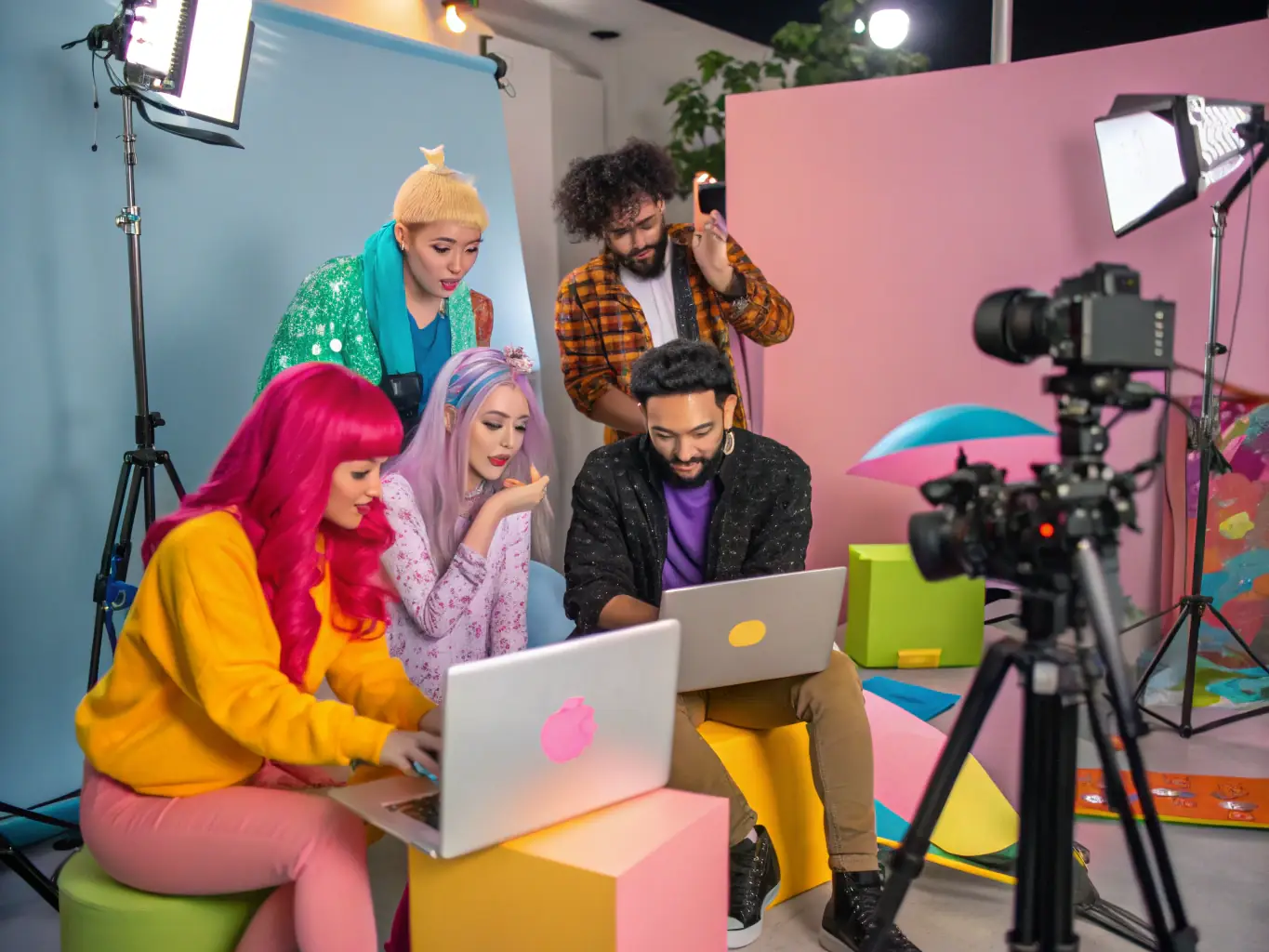 A group of influencers creating content, showcasing Root Recruiting's expertise in influencer recruiting.